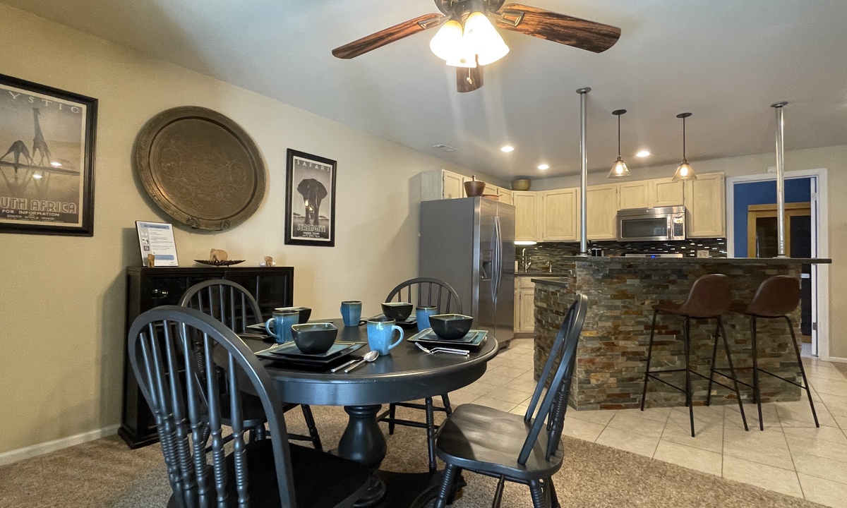 Kitchen and Dining Area | Seating for 4!