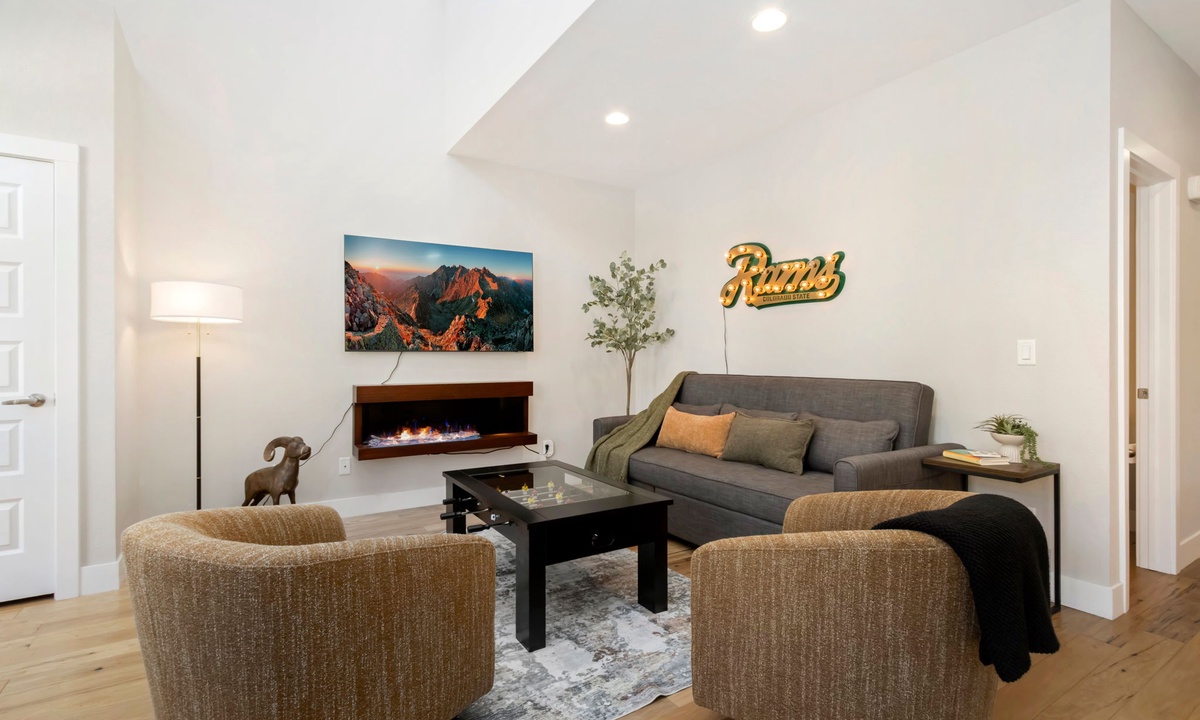 Ram’s Roost | Rooftop Hot Tub, Patio & Family Fun