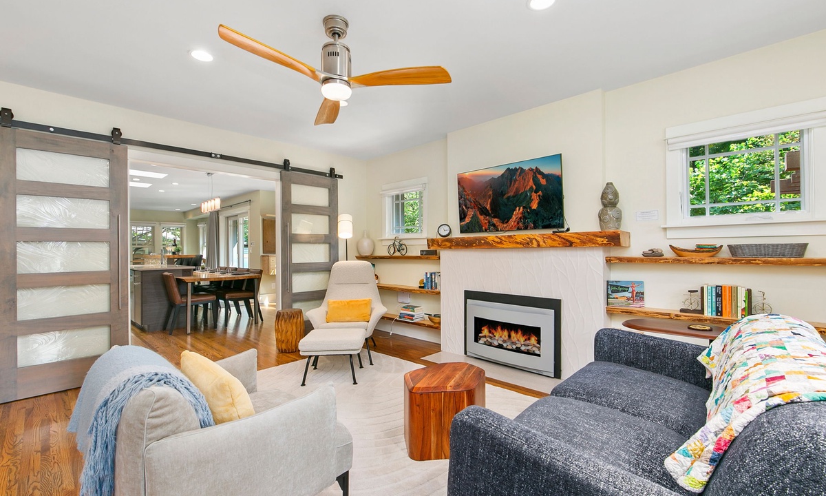 Maple Courtyard | Old Town w/ King Suite & Piano