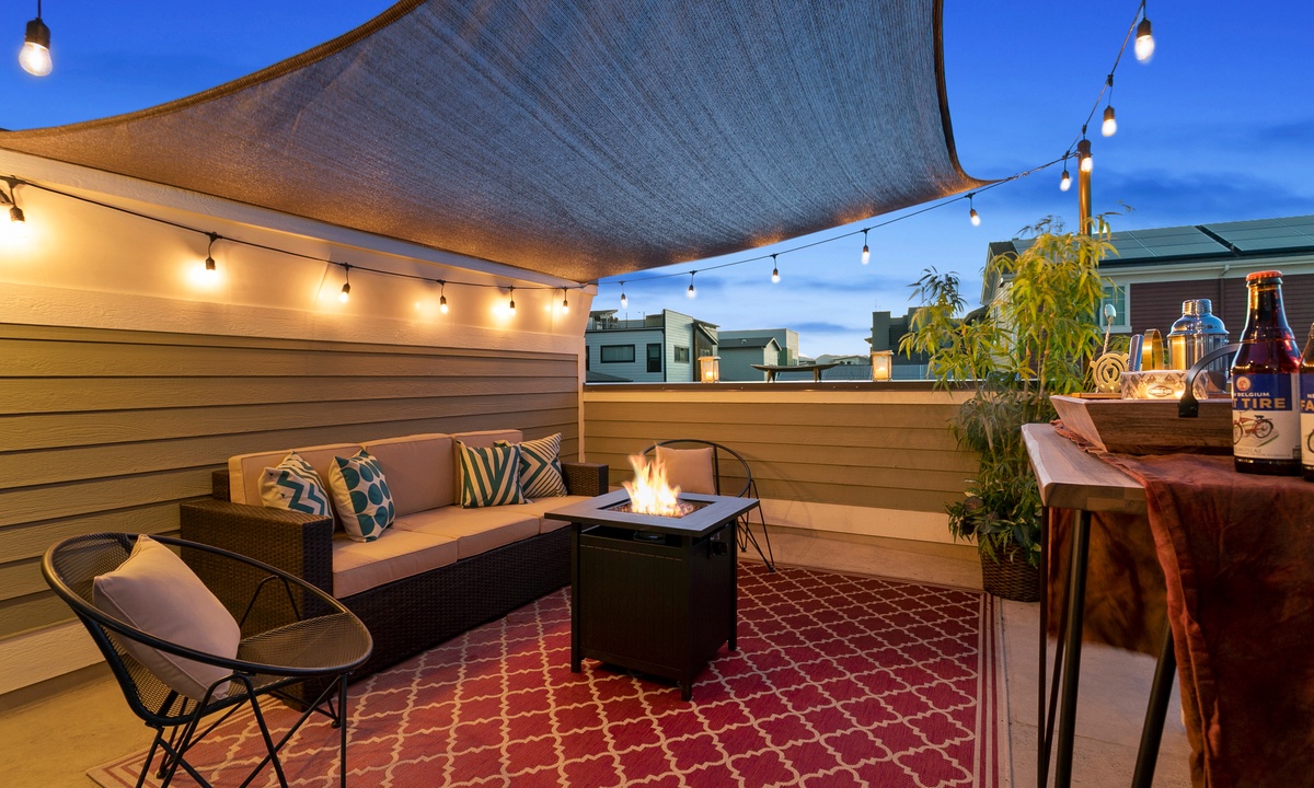 Cozy Rooftop Deck with Fireplace