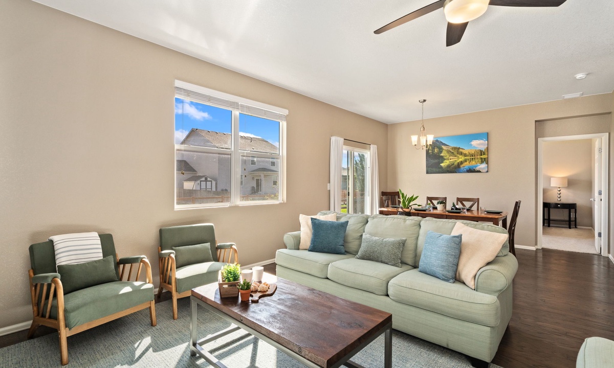 Windshire Retreat | Pool, Garage & Pet-Friendly