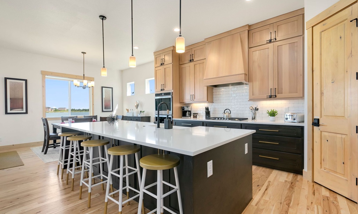 Chef's Kitchen | Custom floor-to-ceiling quarter-sawn white oak cabinets!