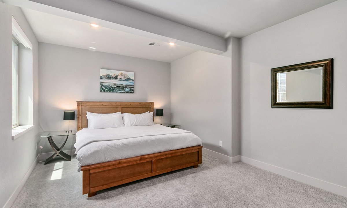 Bedroom 3 | King Bed with Smart TV (basement level)