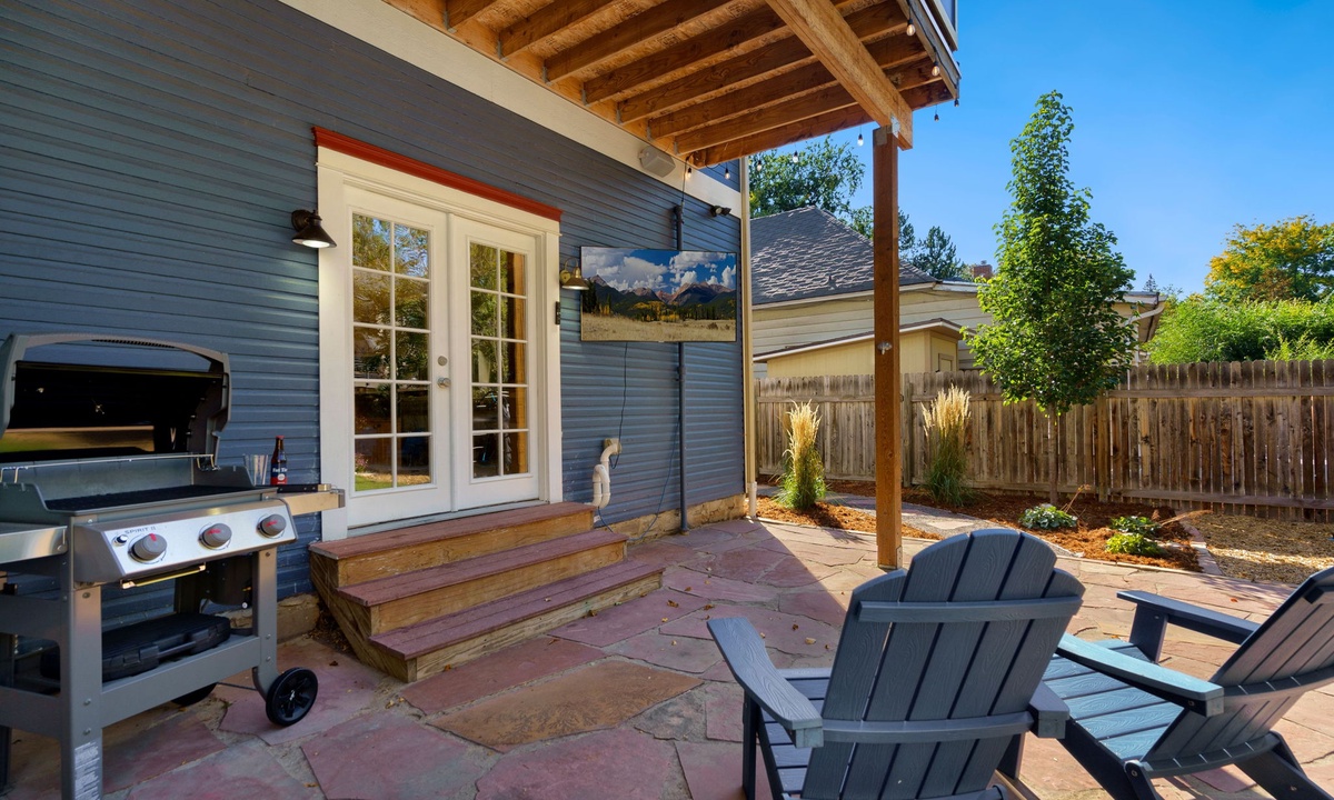 Spacious Backyard | Adirondack Chairs, Outdoor TV and BBQ Grill