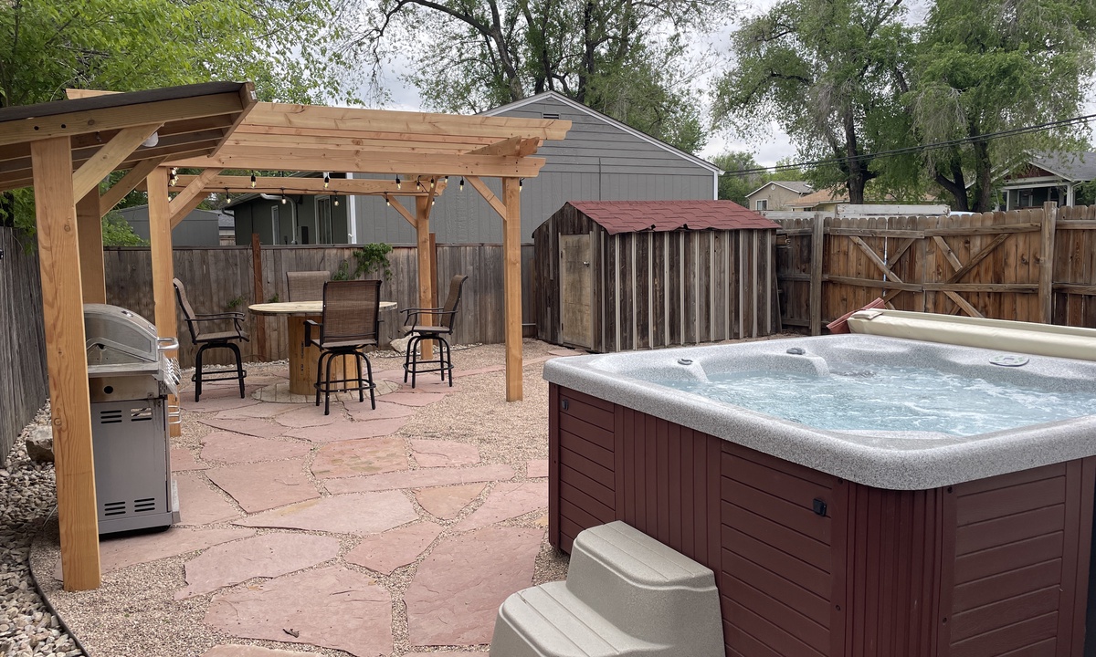 Backyard | Hot Tub, BBQ and Lounge Area