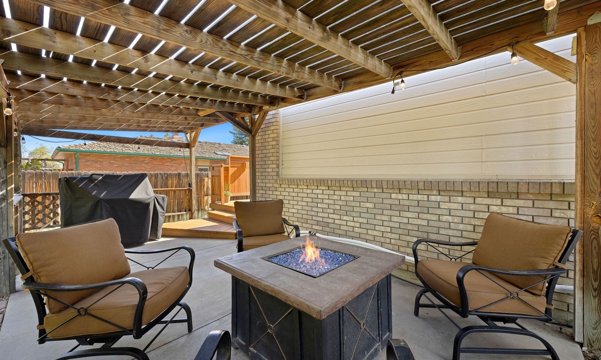 Covered Patio | BBQ Grill and Fire Table with Lounge Chairs