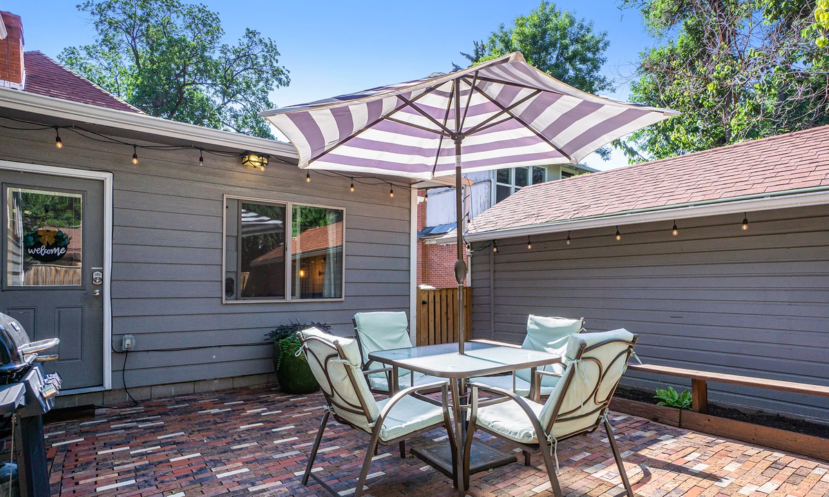 Back Patio | Outdoor Dining with Seating for 4!