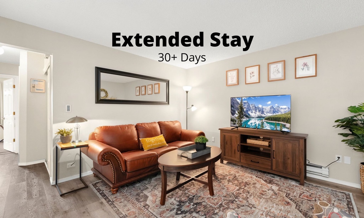 Campus West Nest | King Bed + Walk to CSU
