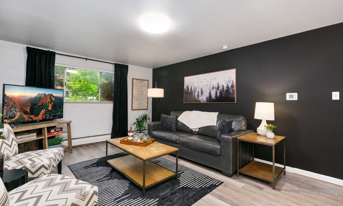 Caviar Suite | Moody Retreat by Old Town Square