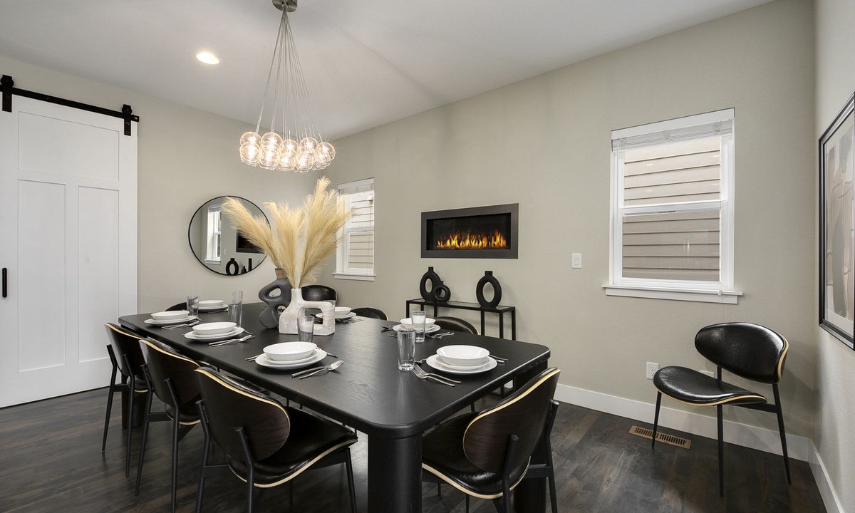 Dining Area w/ Fireplace | Comfortably seats 10!