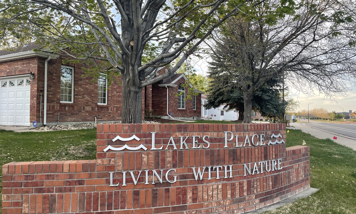 Welcome to Lakes Place | Living with Nature!