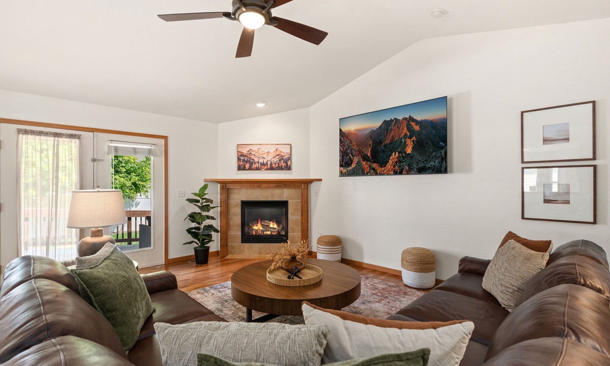 The Gathering Place | 6BR Retreat with Game Room