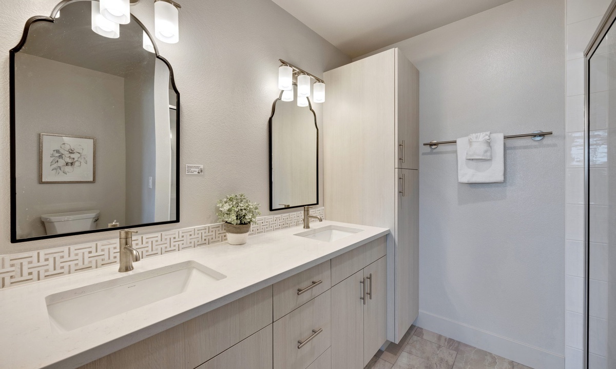 Bathroom 2 | En-suite 3/4 Bath with Double Vanity (second level)
