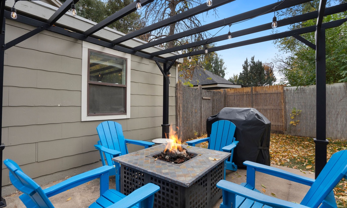 Backyard | BBQ Grill and Outdoor Seating Area with Firepit!