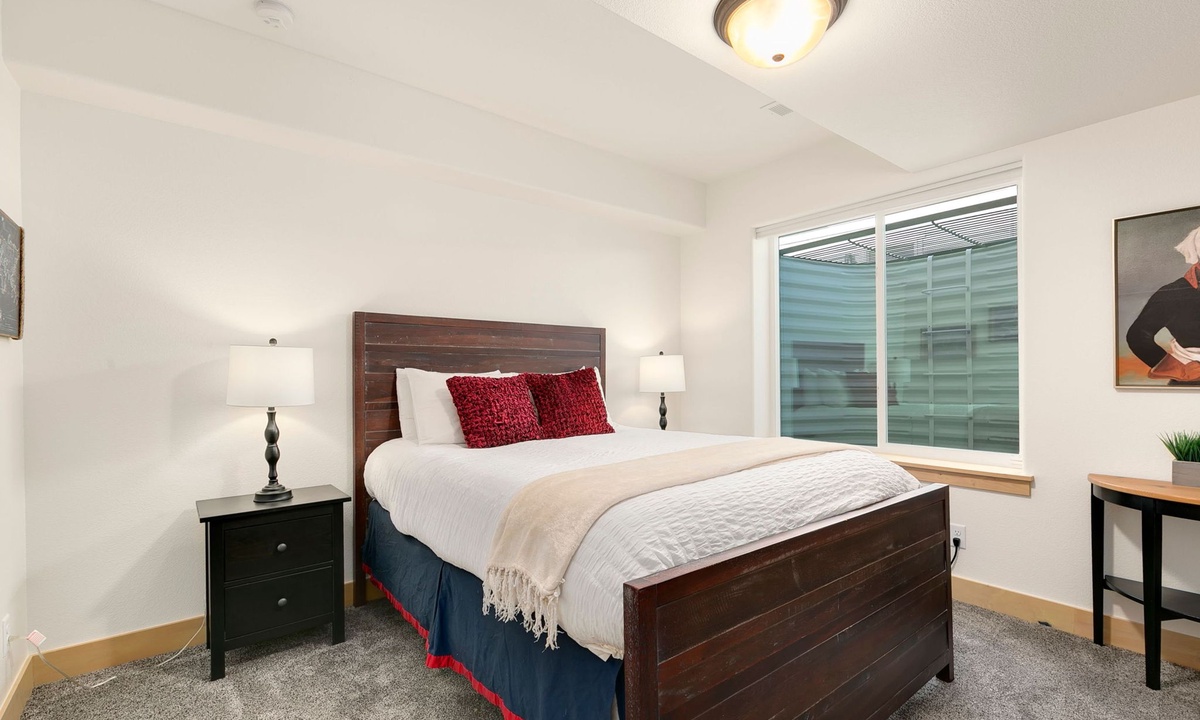 Bedroom 4 | Queen Bed with Smart TV (lower level)