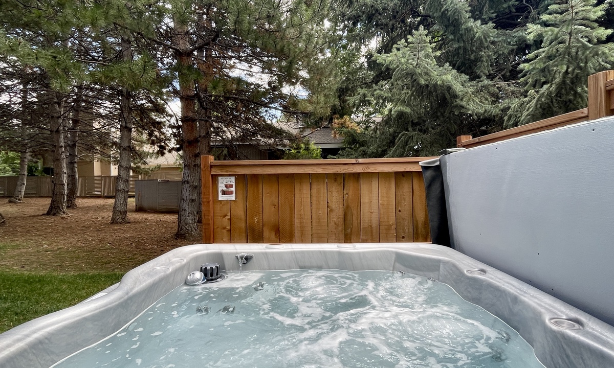 Private Hot Tub | Privacy Fence