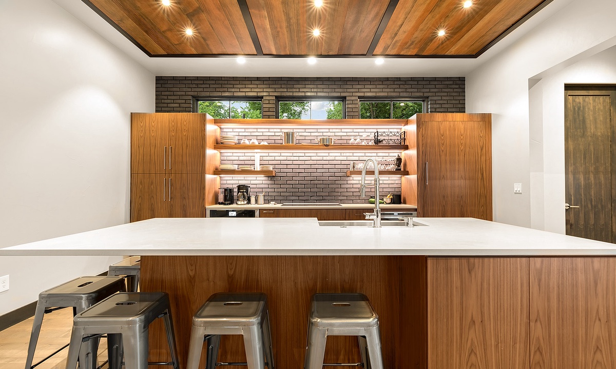 Beautiful Chef's Kitchen with Bar Seating