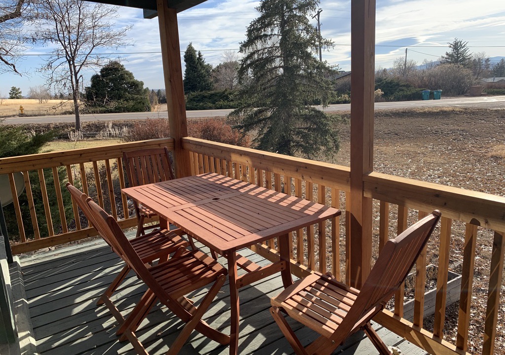 Covered Deck with Outdoor Seating