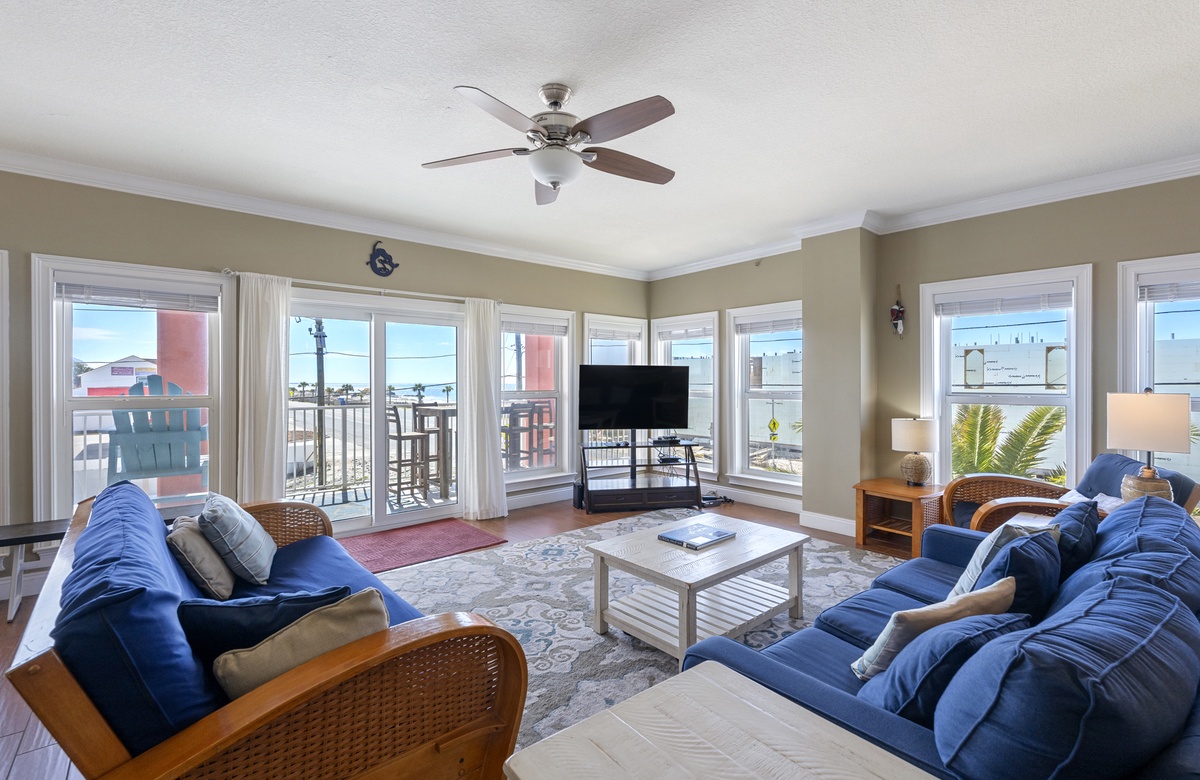 Featured Property 211 Paradise Shores