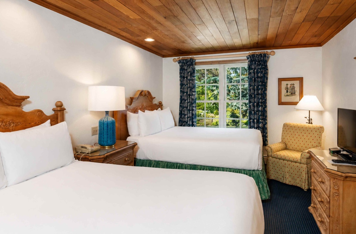 Double Queen Room