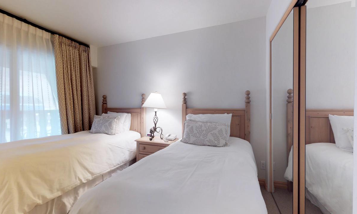 Bridge Street Lodge | 310 | Photo 4