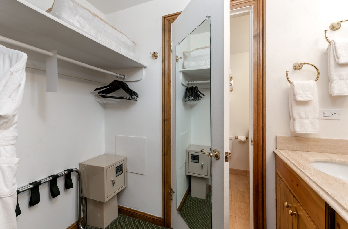 Closet