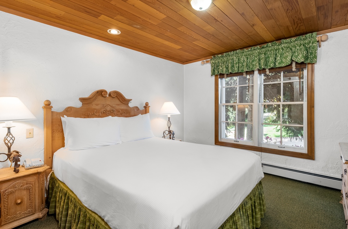 Queen Bed