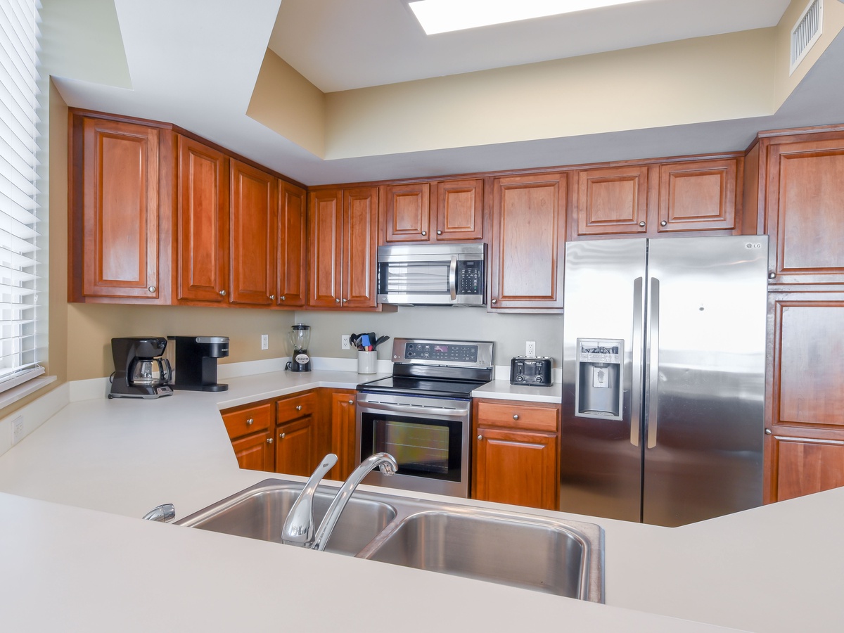 Silver Beach Towers West 906- Kitchen