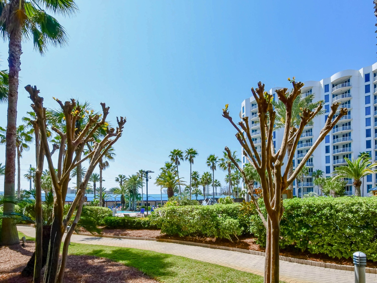The Palms of Destin 1111 - Patio View