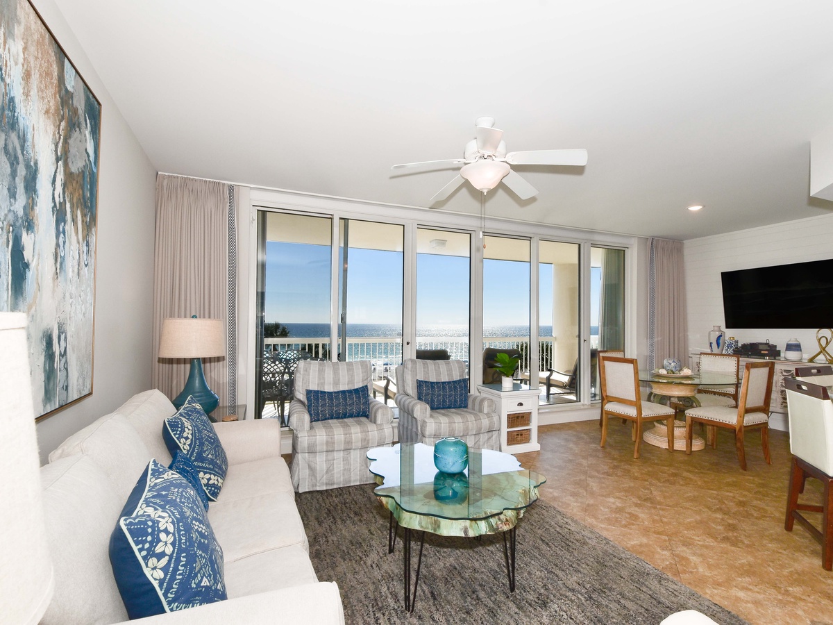 Silver Beach Towers E303