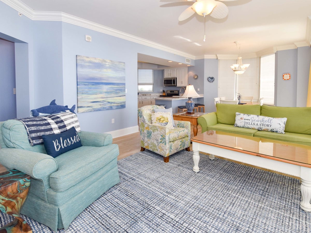 Silver Beach Towers West 401- Spacious Living Area