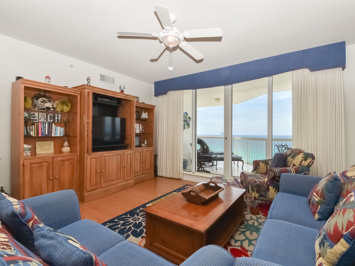 Silver Beach Towers E1206