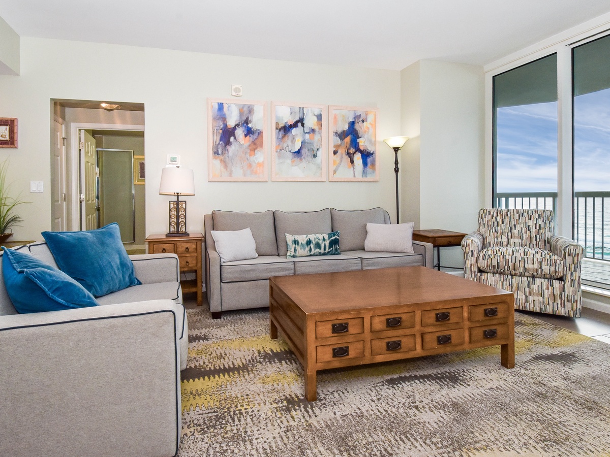 Silver Beach Towers W602