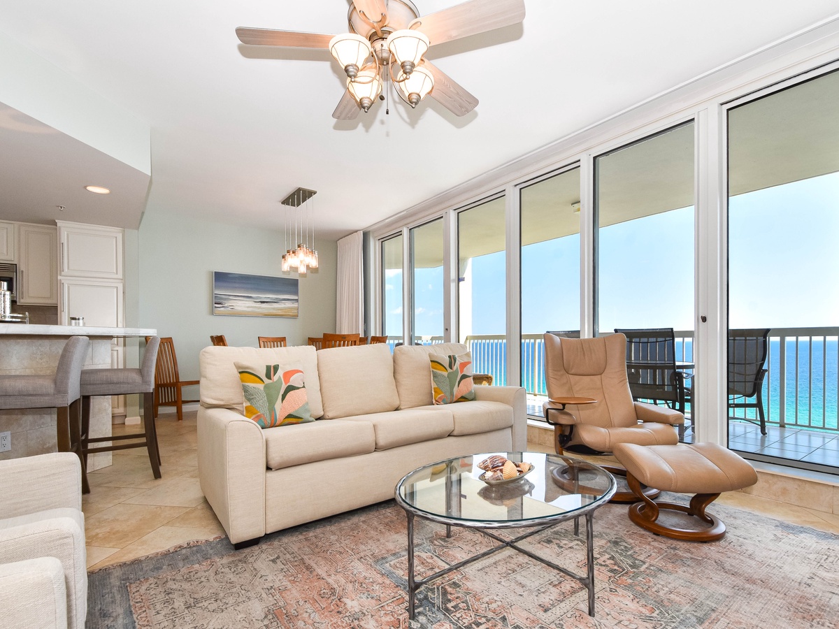 Silver Beach Towers E1404