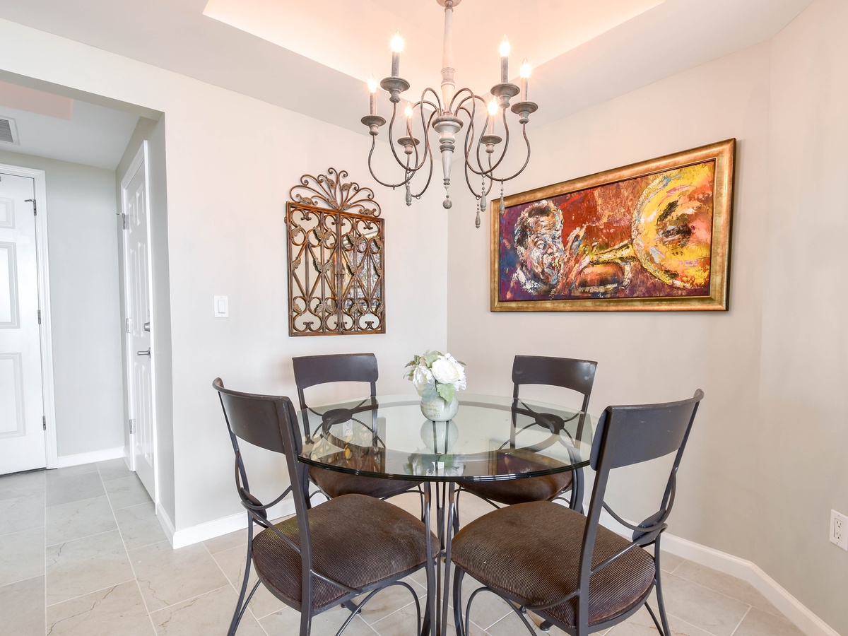 Silver Beach Towers West 305- Dining Area