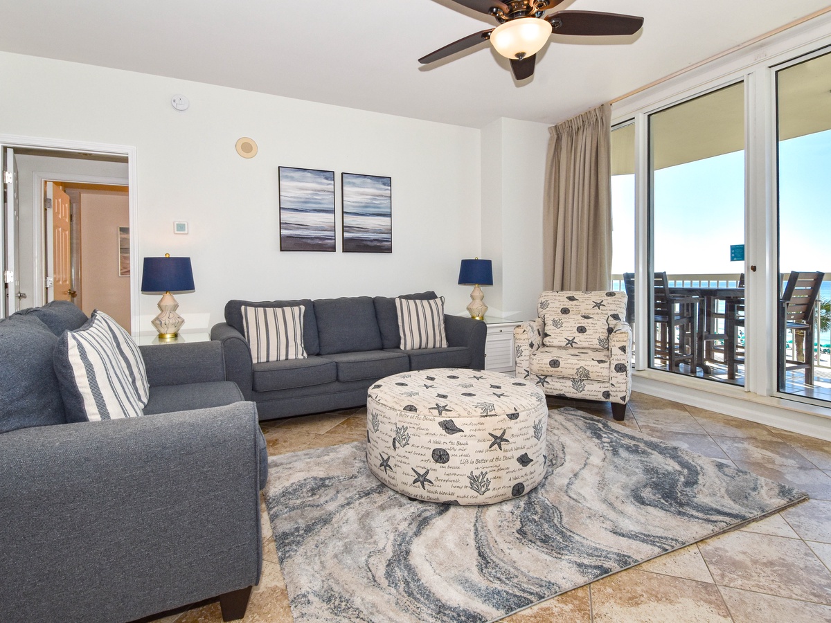 Silver Beach Towers E402