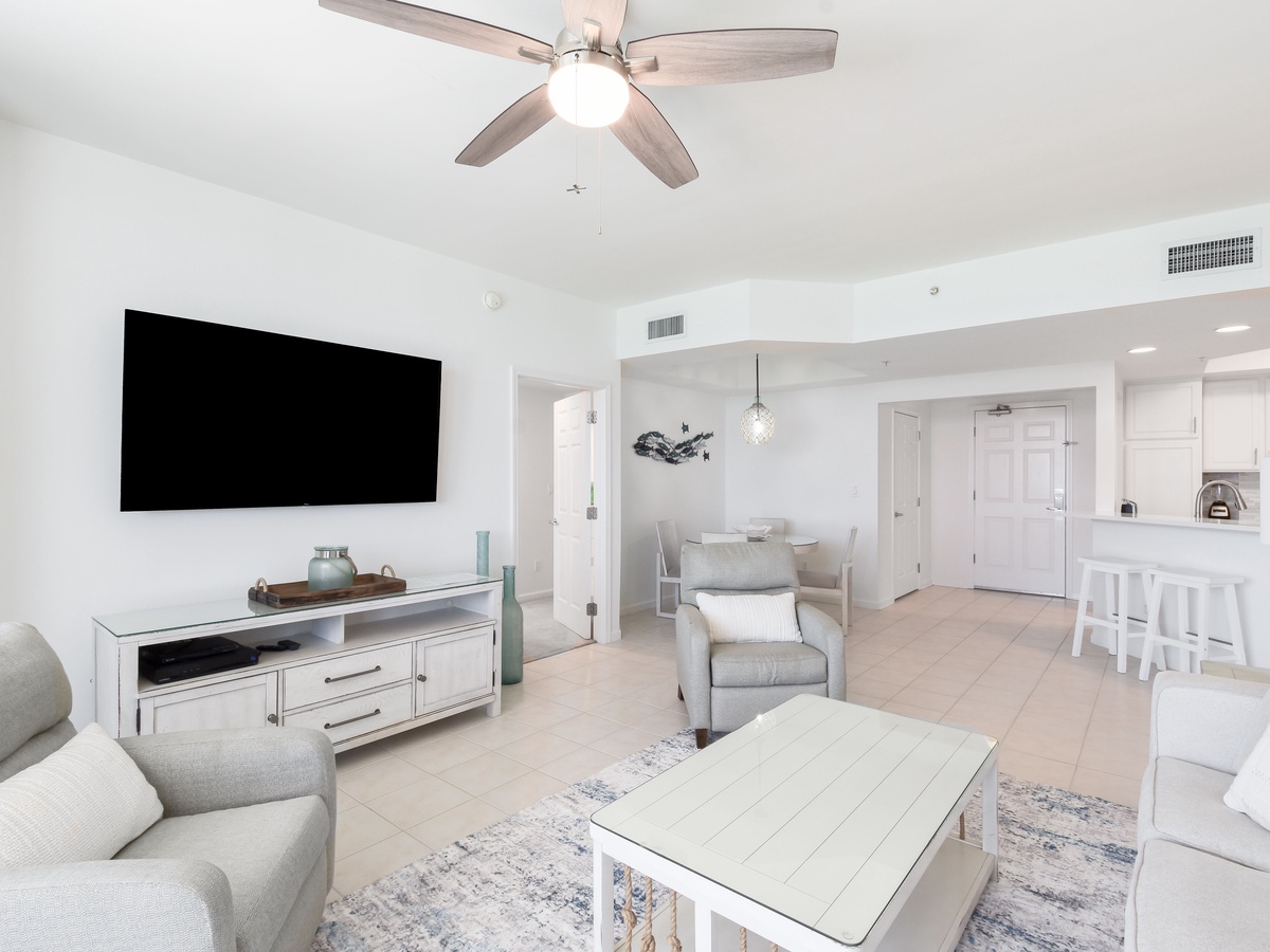 Silver Beach Towers East 1102 - Open Floor Plan