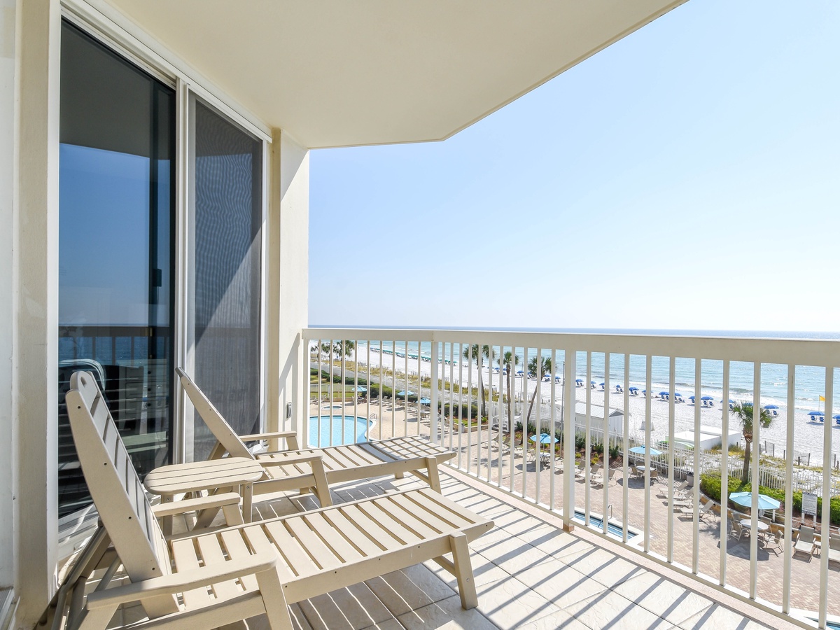 Silver Beach Towers W402 - Balcony