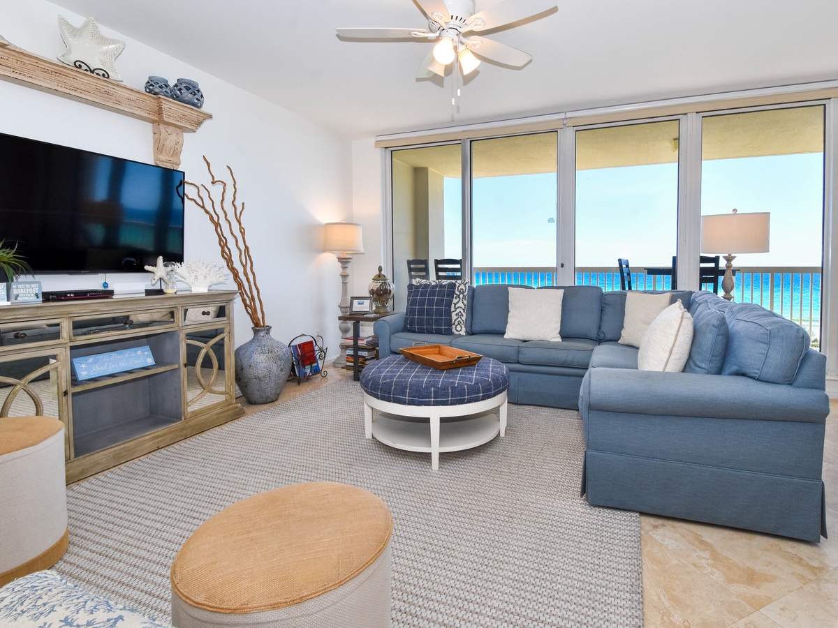 Silver Shells St. Maarten 504 - Living Area with a Gulf View