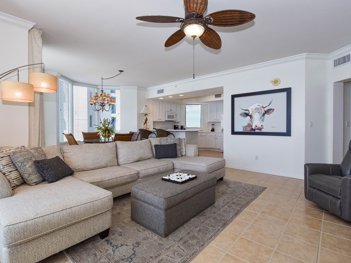 Silver Beach Towers E1006