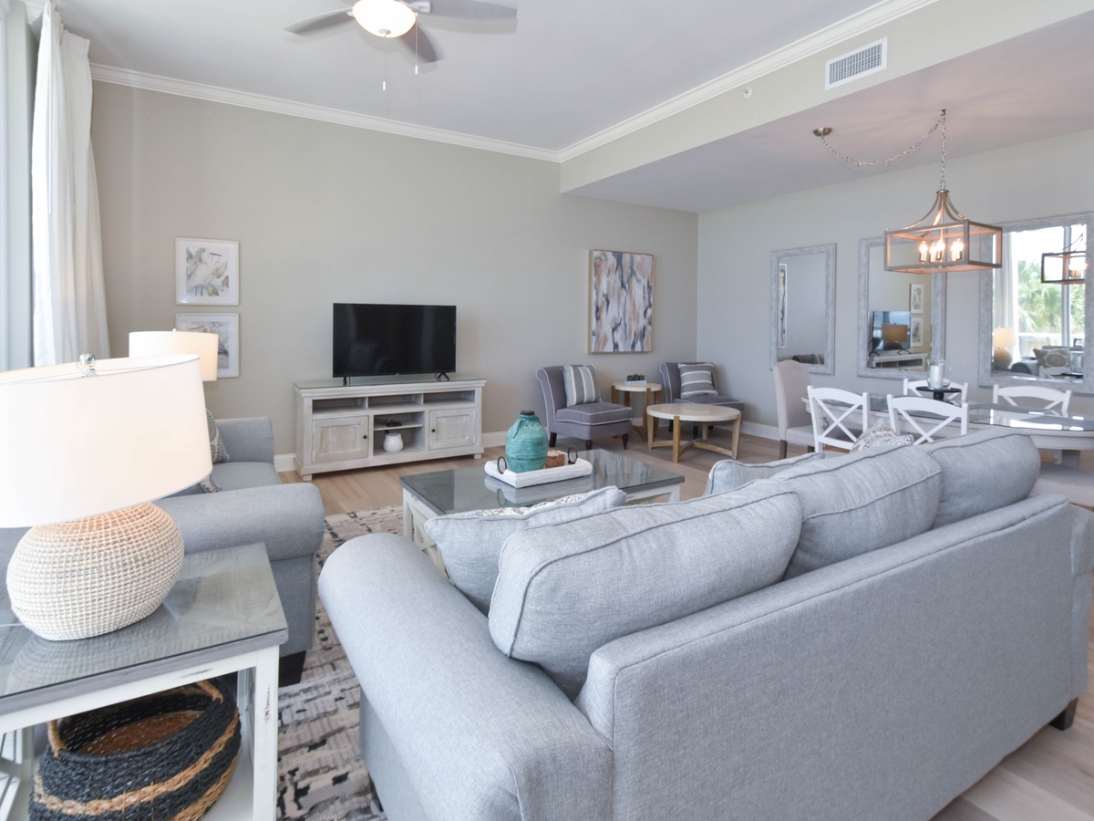 Silver Beach Towers West 202 - Living Area