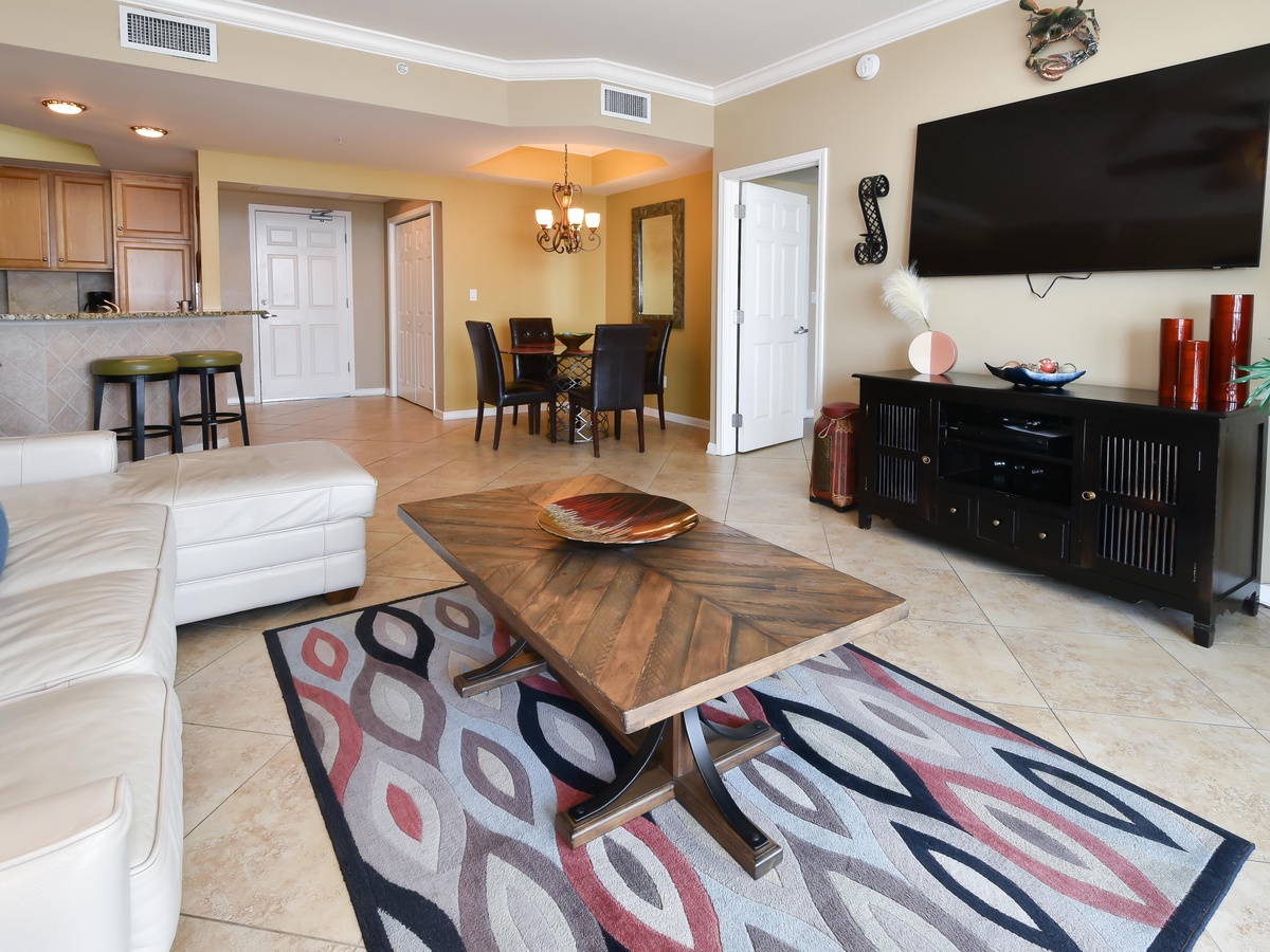 Silver Beach Towers East 305- Living Area