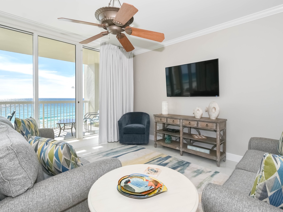 Silver Beach Towers East 504- Living Area