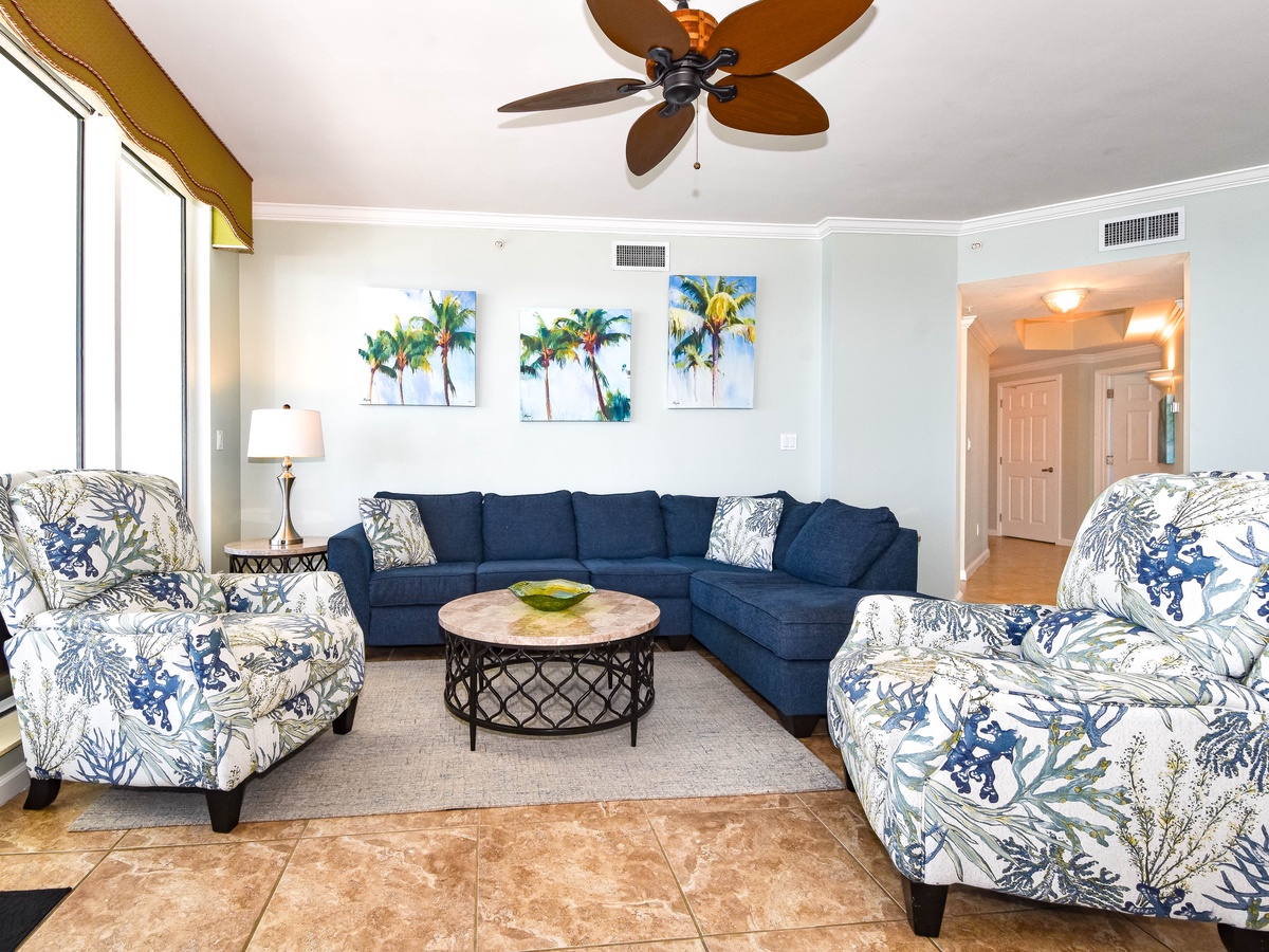 Silver Beach Towers East 1501 - Living Room