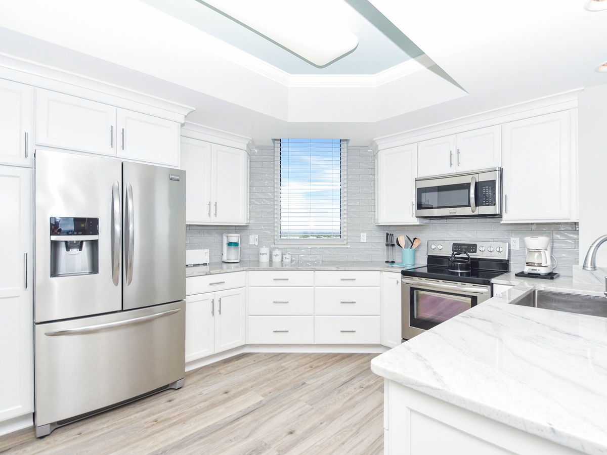 Silver Beach Towers West 1201- Fully Equipped Kitchen