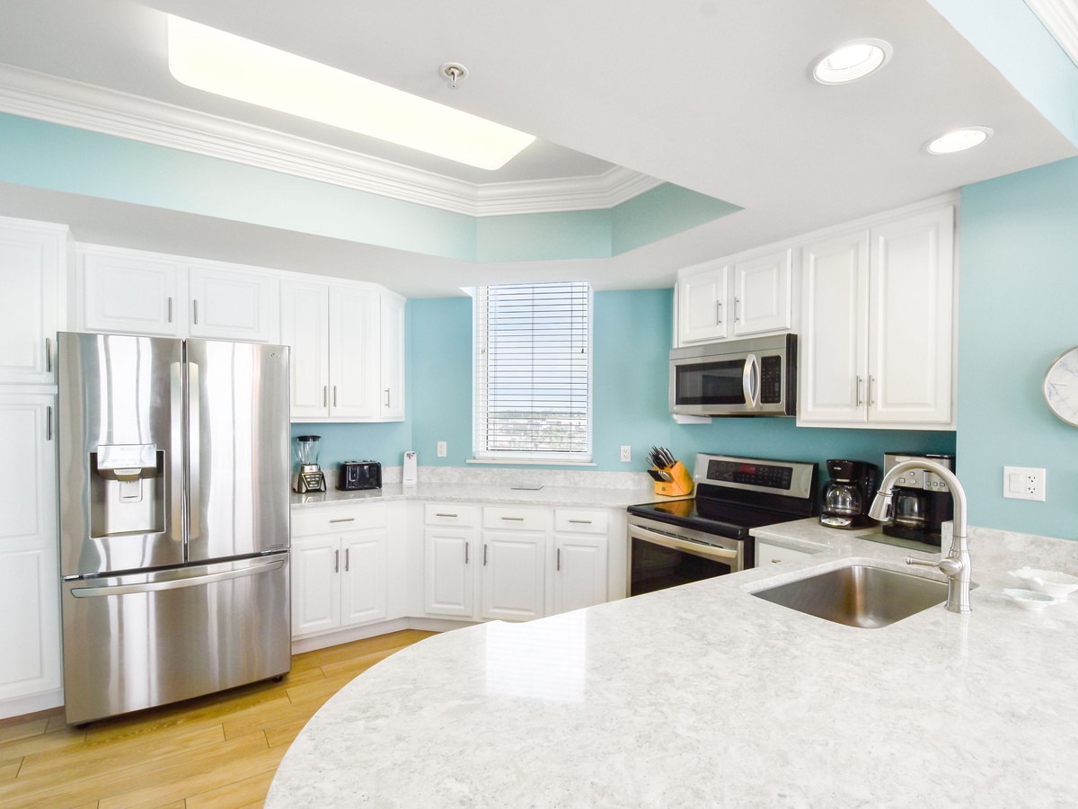 Silver Beach Towers West 501- Kitchen