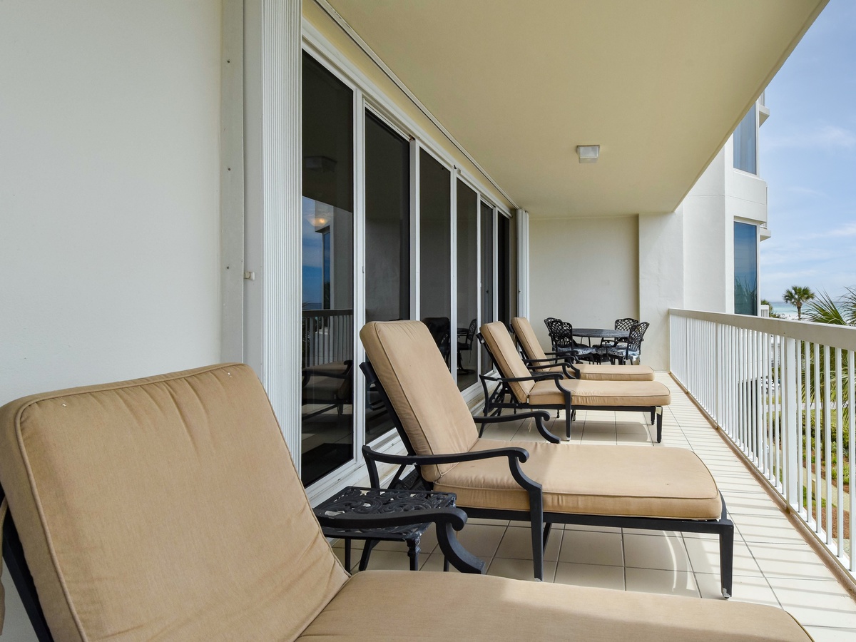 Silver Beach Towers E303 - Balcony