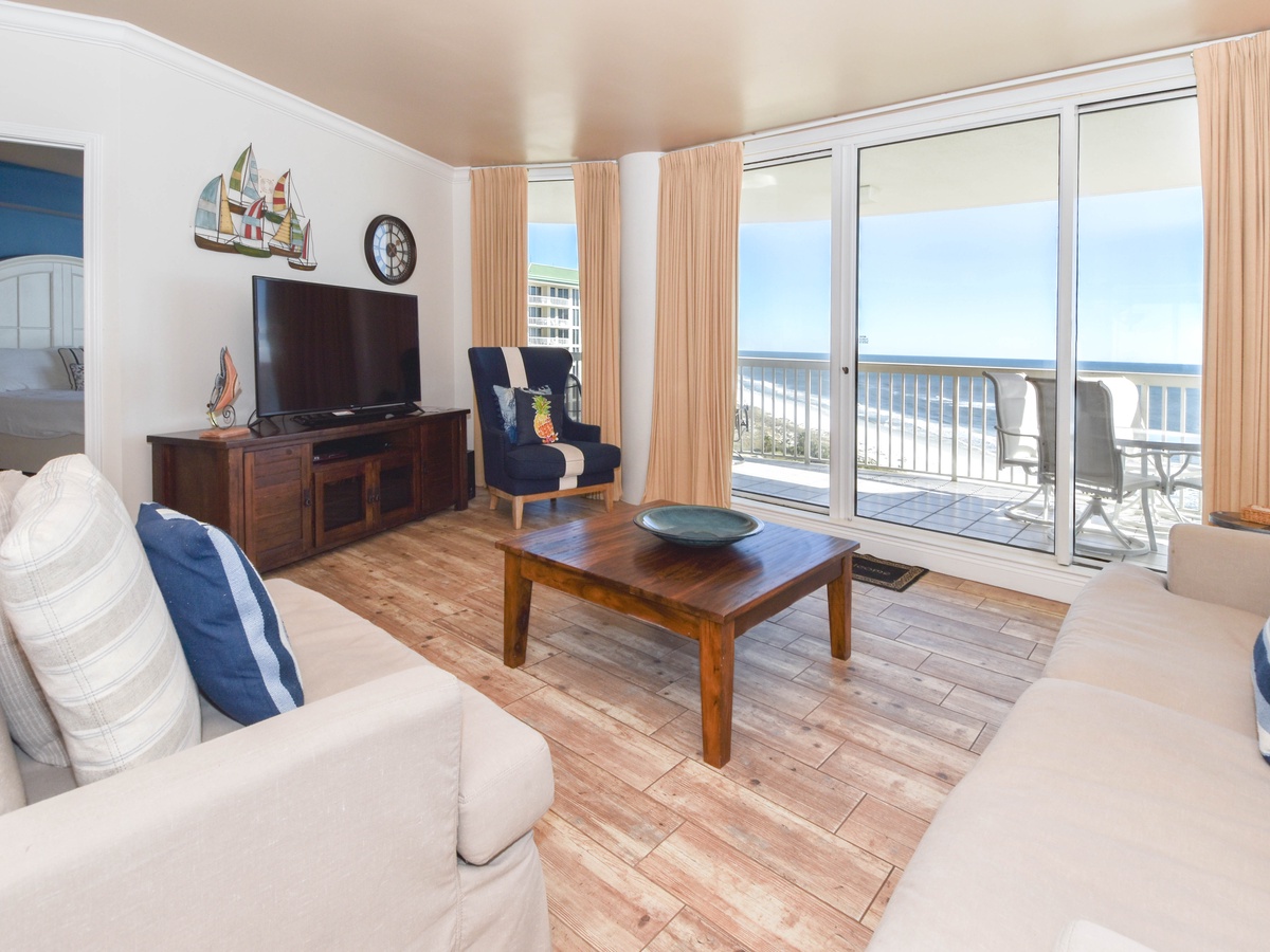 Silver Shells St. Maarten 1402 - Living Area