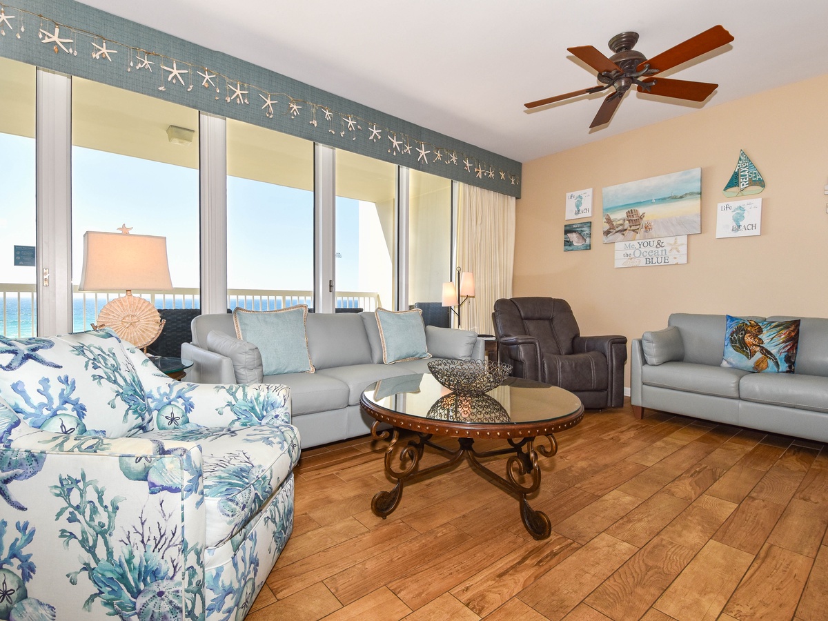 Silver Beach Towers W504