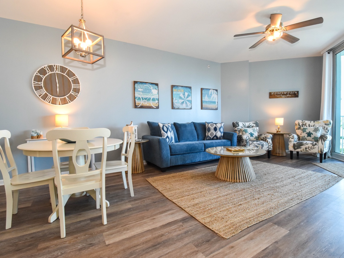 The Palms of Destin 2409 - Dining and Living Area